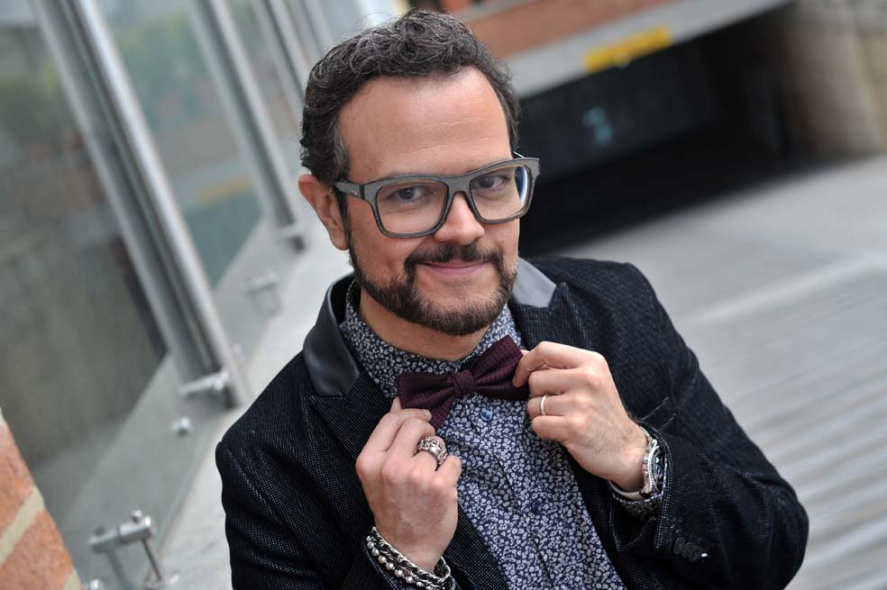 Aleks Syntek está en Colombia y se presentará esta noche en la campaña que busca recaudar fondos a favor de los niños con discapacidad física./Gustavo Torrijos