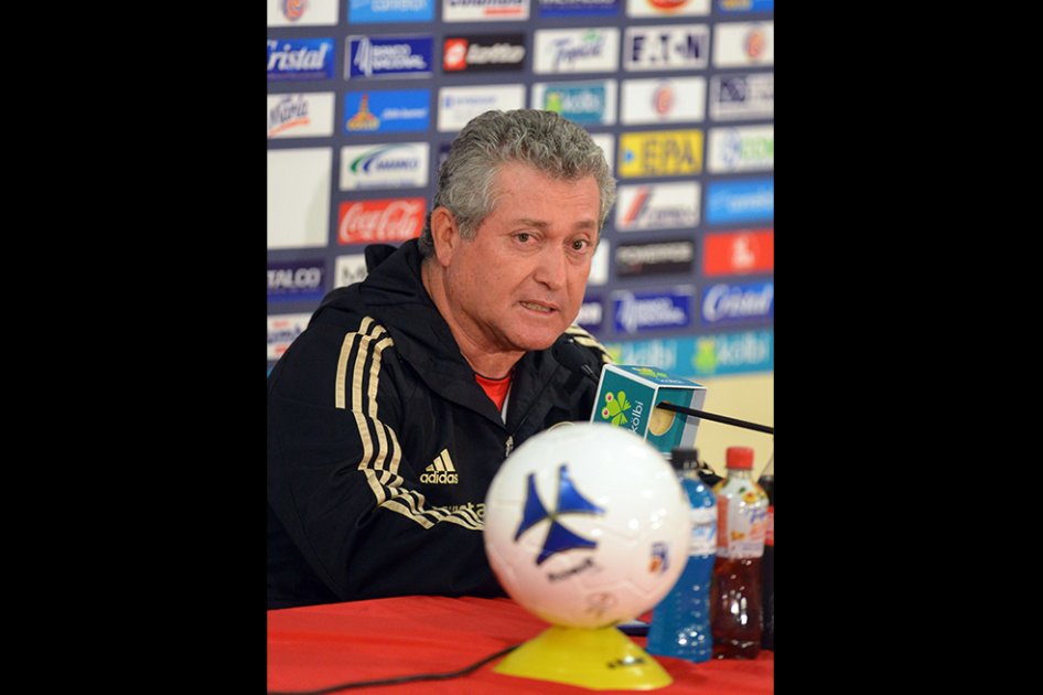 Víctor Manuel Vucetich es destituido como técnico de México