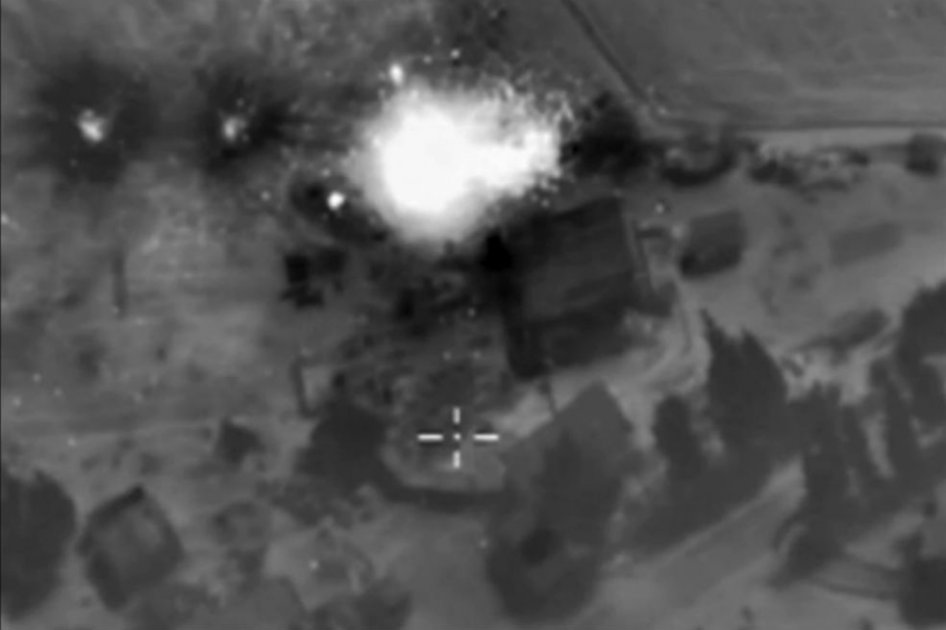 Rusia asegura que bombardeó bastión del Estado Islámico en Siria