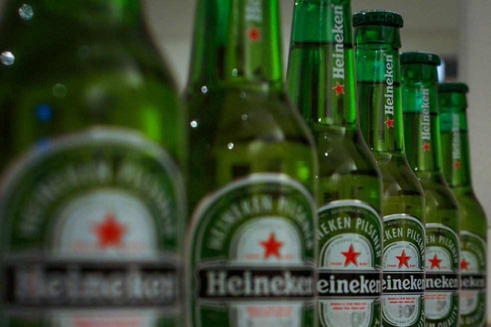 Heineken podría quedarse sin su estrella roja en Hungría por nueva ley