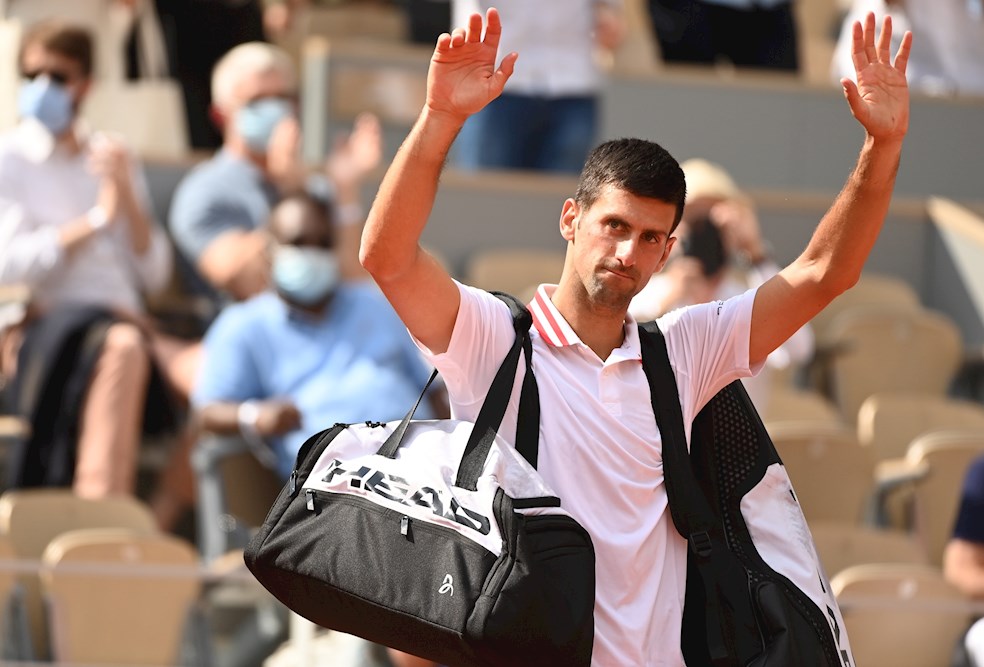 Djokovic pasó el susto y está en cuartos de Roland Garros
