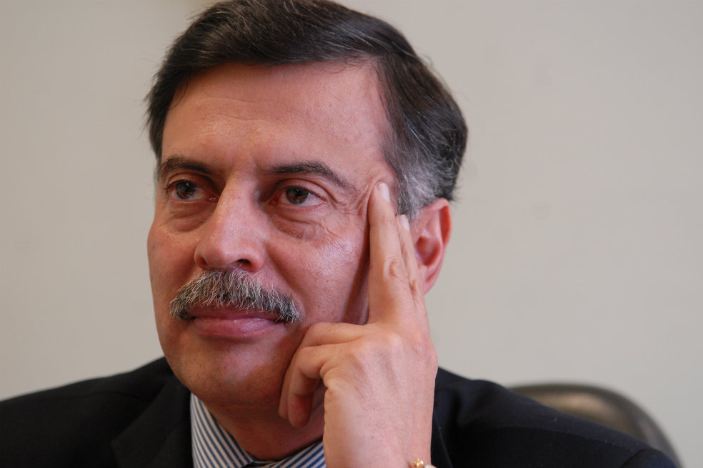 ‘Córdoba debe declararse impedido’