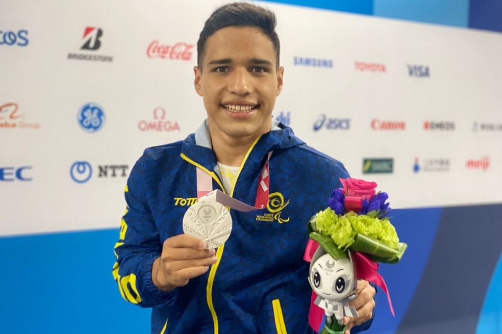 Una más: Carlos Daniel Serrano ganó medalla de plata en los Paralímpicos de Tokio