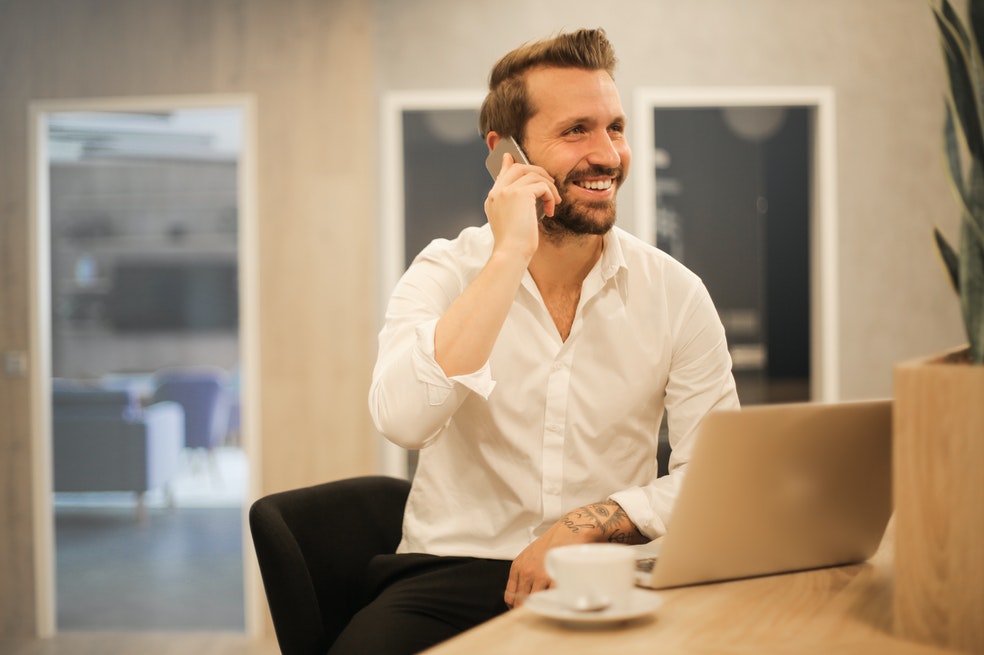 Escorpio: Los Escorpio son personas muy perceptivas, por lo que tienen grandes capacidades de evaluar el mundo y actuar de forma práctica. Se destacan por ser analíticos e intuitivos, así que suelen anticiparse a las situaciones.

Los Escorpio no se ahogan en vaso de agua y van a encontrar estrategias practicas para salir de las situaciones más difíciles. Son un buen elemento cuando se trata de sacar proyectos adelante.