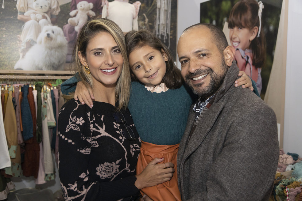 Rosario Gomez, Eliana y Cesar Mojica Buro