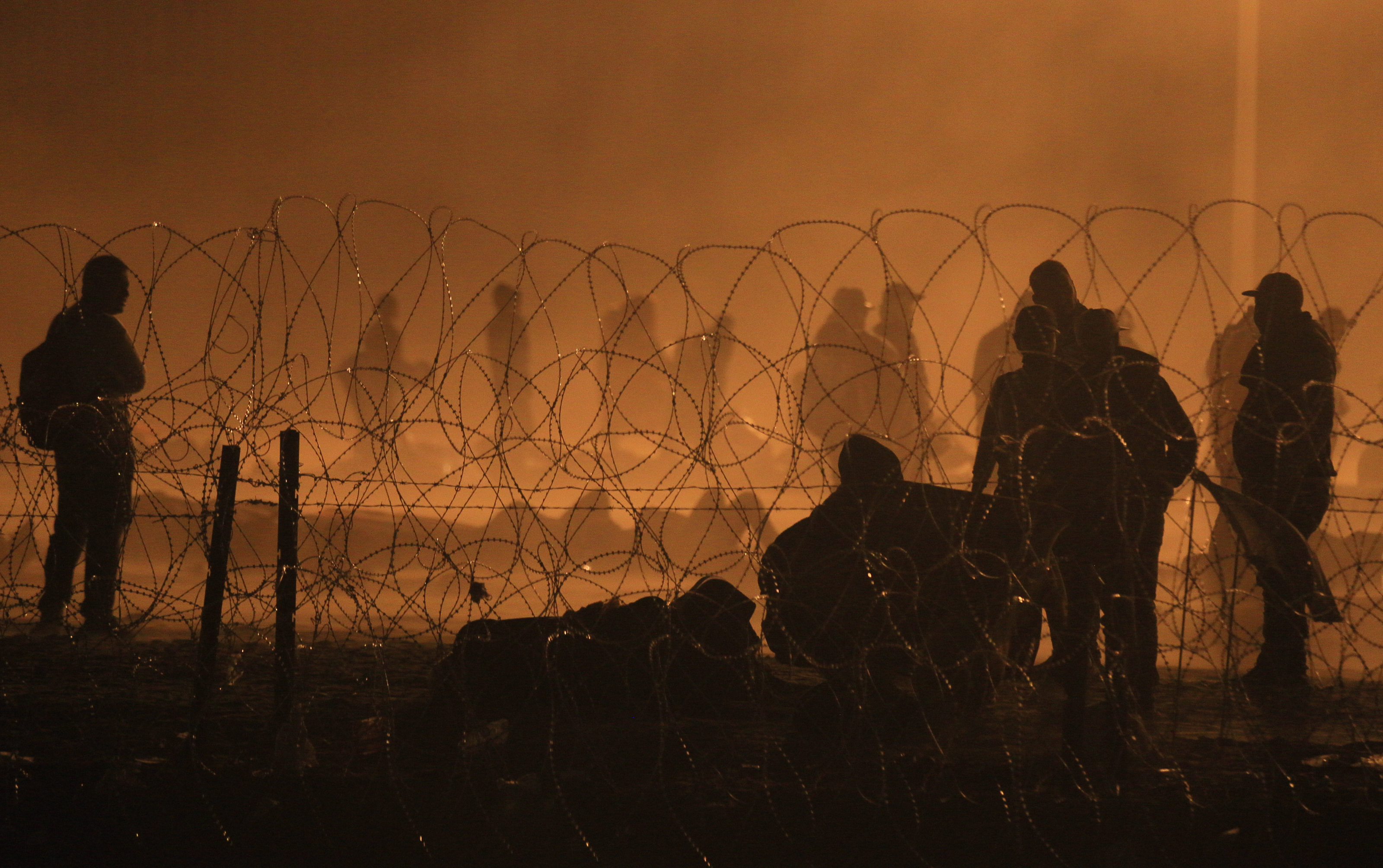 Bloqueo de EE. UU. y México parece disuadir, por el momento, a los migrantes