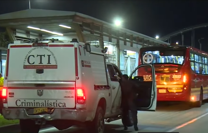 Asesinato en Transmilenio: hombre murió tras ser apuñalado durante atraco en Bogotá