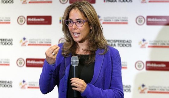Gina Parody insiste en que no negociará si maestros no regresan a las aulas