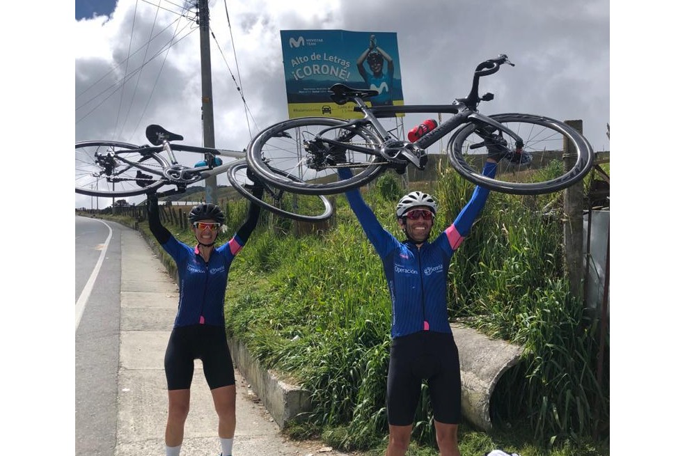 Pareja hace recorrido Bogotá-Cali en bicicleta para recaudar fondos por niños con hendidura facial