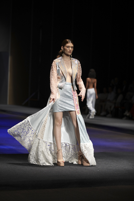 DISEÑADORA THELMA ESPINA