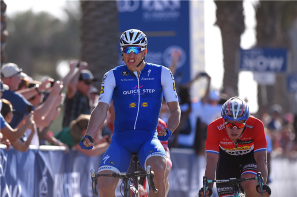 Marcel Kittel celebra la victoria en la primera fracción del Tour de Dubai. Foto: Etixx Quick Step
