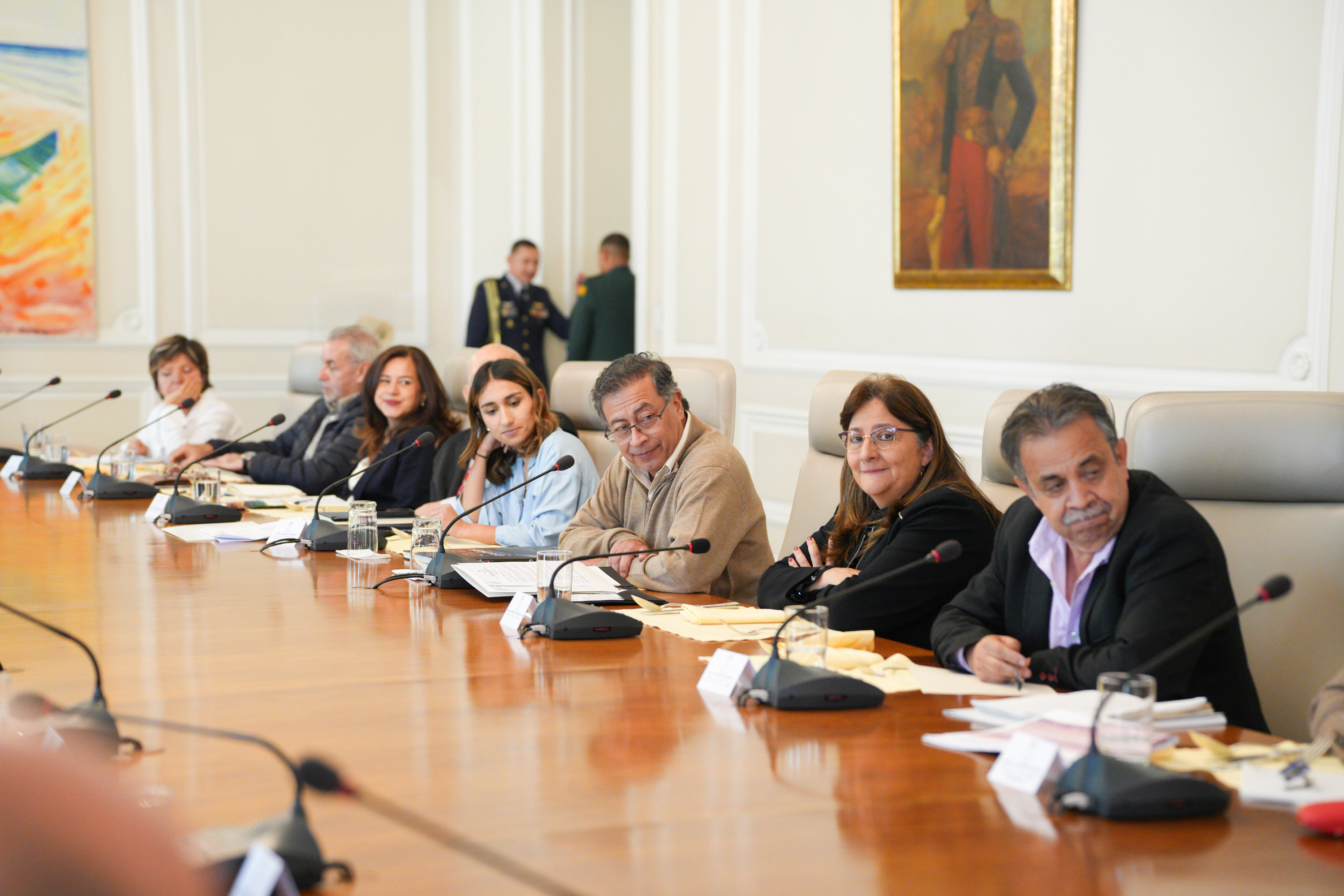 Petro se reúne con sus ministros para revisar avances de la reforma rural