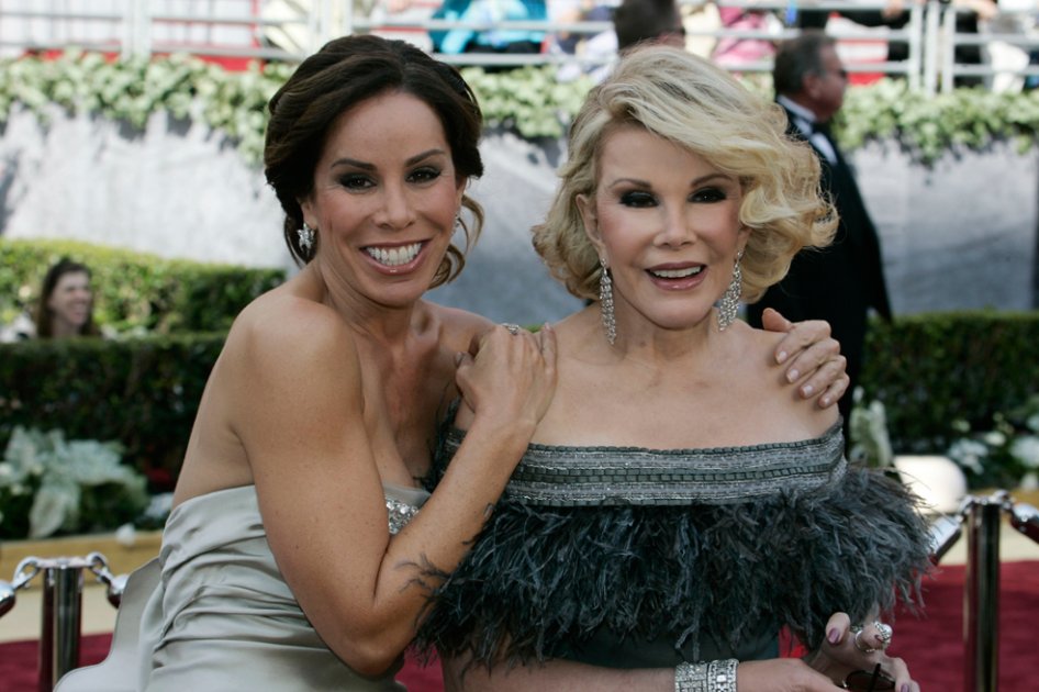Hija de Joan Rivers le rinde tributo en un libro