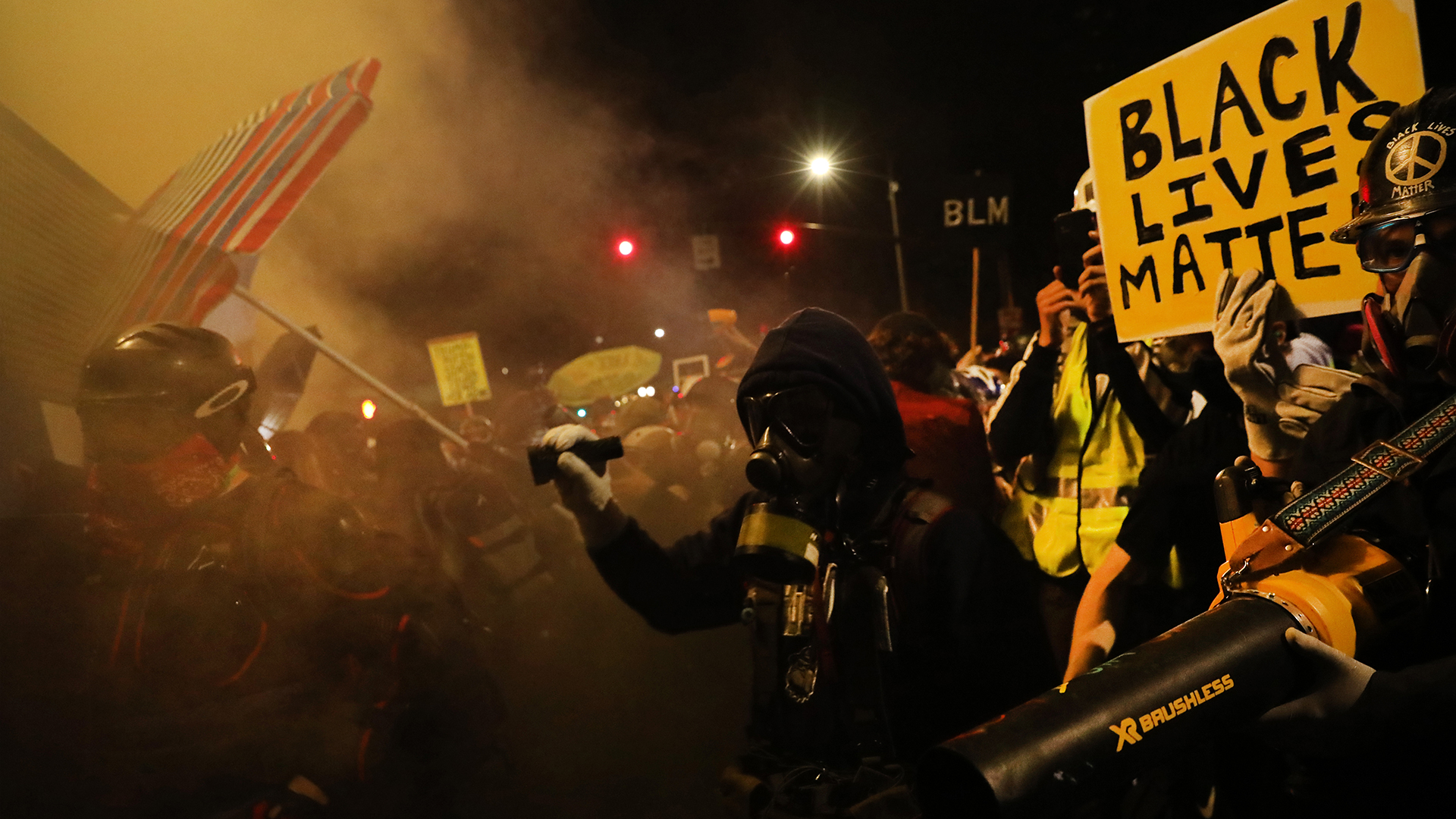 EE. UU.: Protestas en Filadelfia luego de que la policía le disparó a un hombre afroamericano