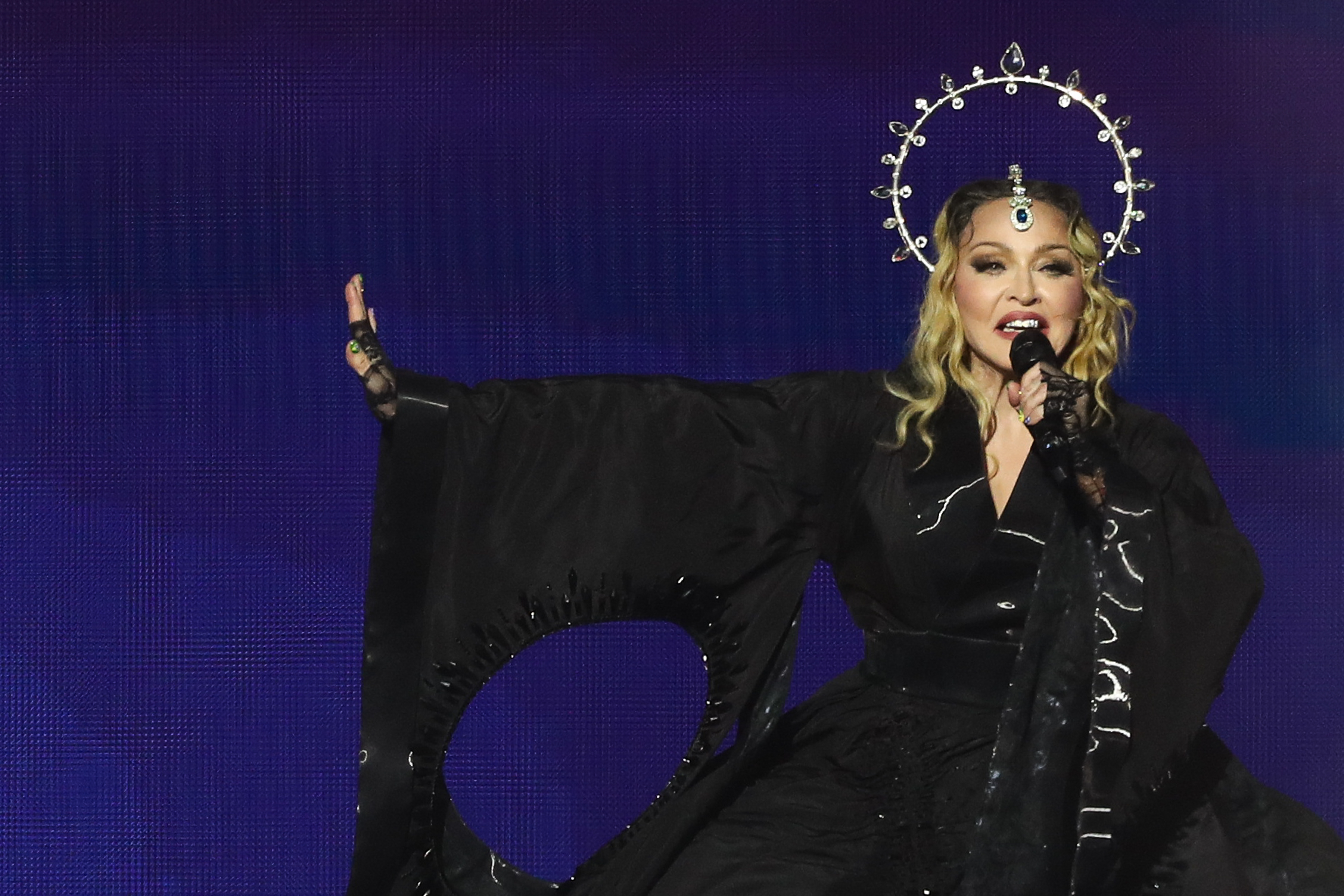 “No es solo ropa”: Madonna ofrece recompensa para recuperar el atuendo que usó en Coachella