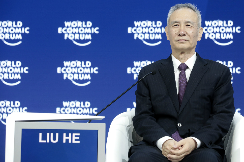 China envía a Davos al ‘cerebro’ detrás de su reforma económica