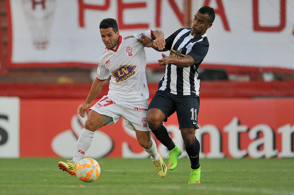 Huracán selló su paso a la fase de grupos de la Copa Libertadores