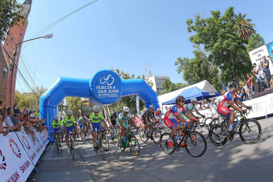 Elia Viviani le arrebata a Fernando Gaviria el liderato de la Vuelta a San Juan
