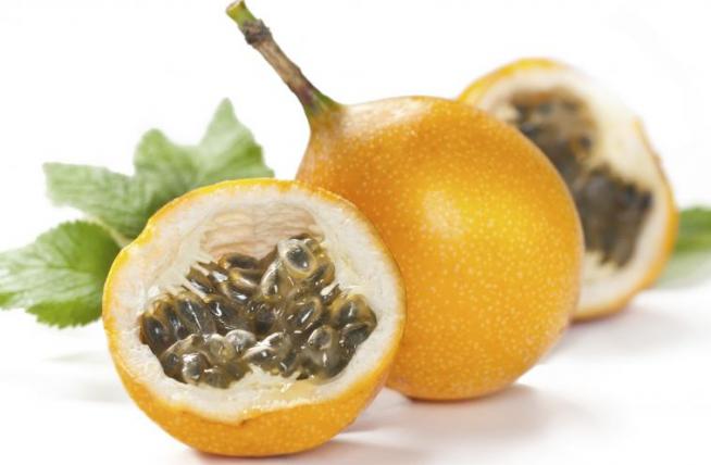 Jugo de granadilla para prevenir la gastritis