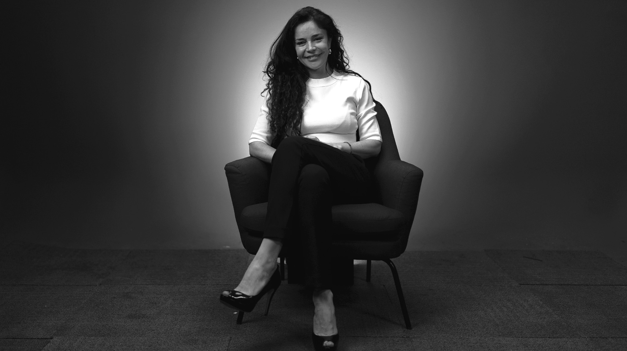 Flora Martínez regresa a los escenarios con un concierto acústico
