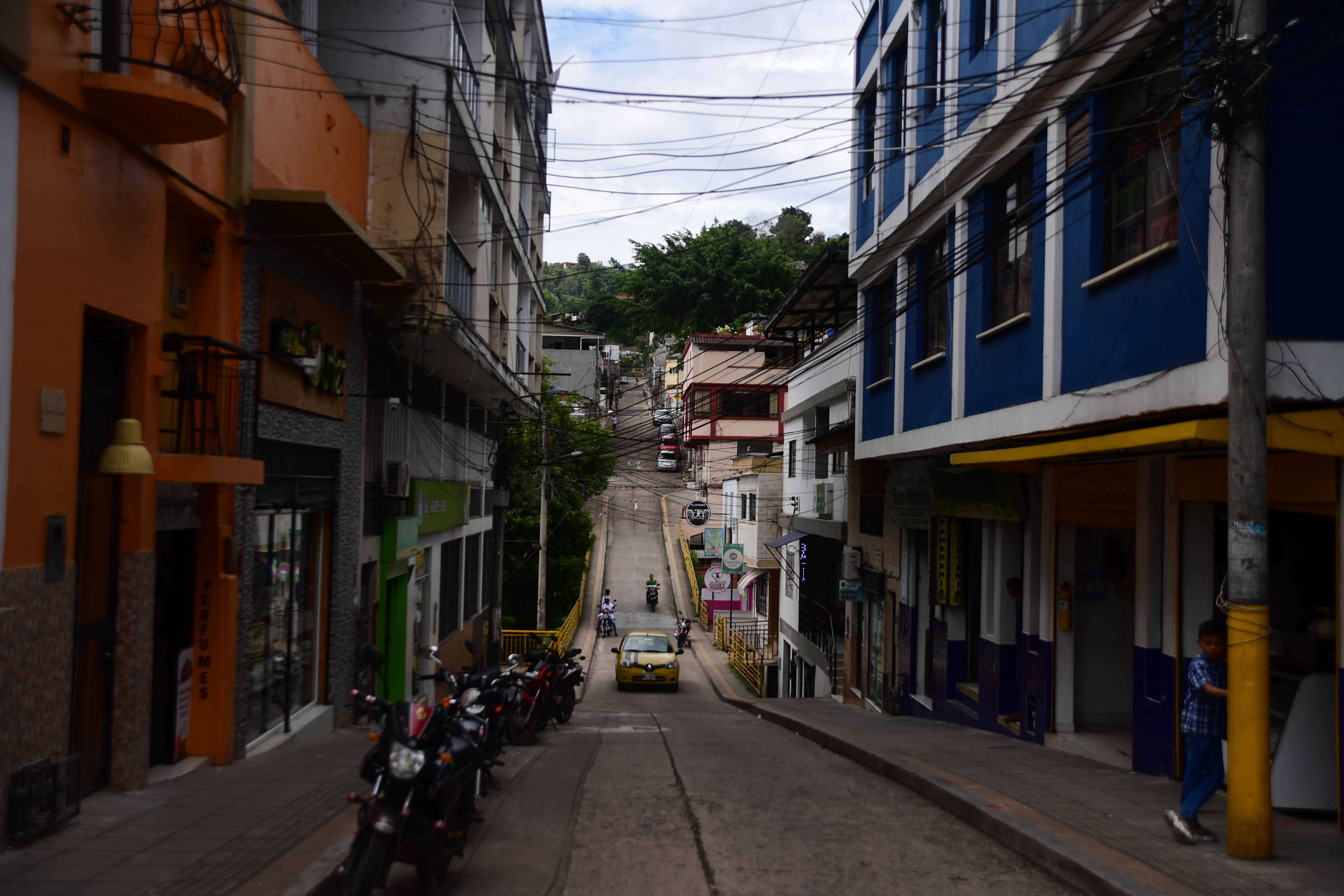 Niña de 13 años murió al chocar moto contra un muro en Santander