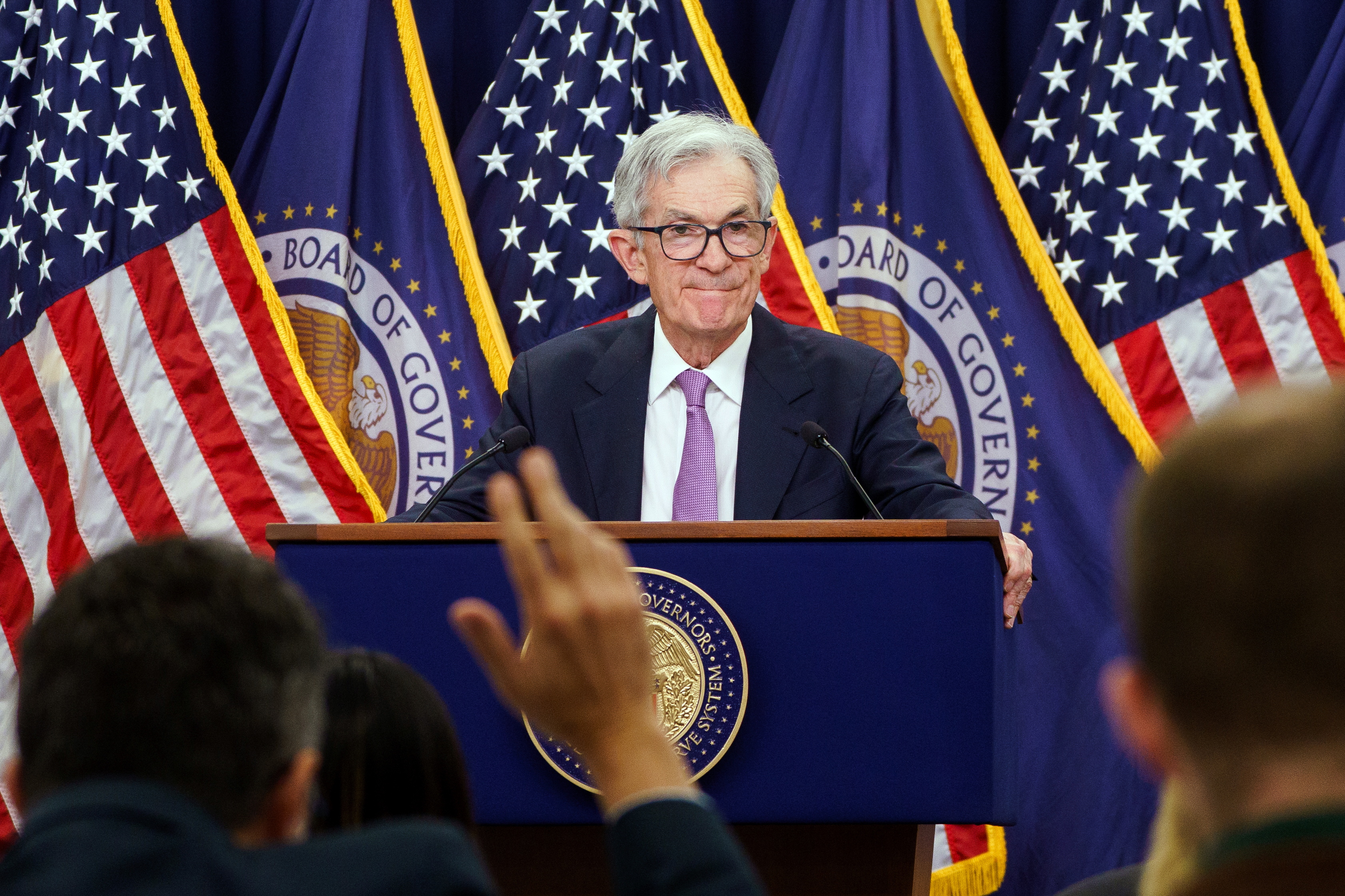 Nuevo recorte de tasas: ¿cómo ve la Fed la economía de Estados Unidos?