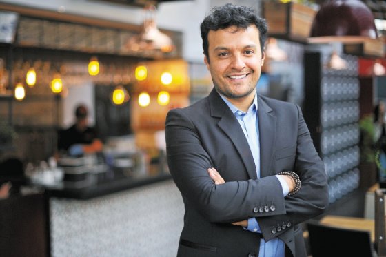 “Esto no es Hollywood”: Julián Román habla sobre la Ley del Actor