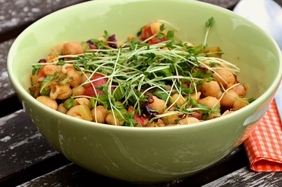 Con estas tres recetas con garbanzos sorprenderás a todos en casa.