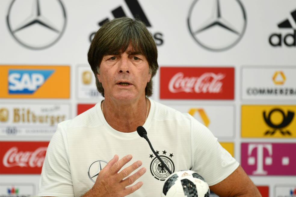Joachim Löw negó que tenga una oferta del Madrid