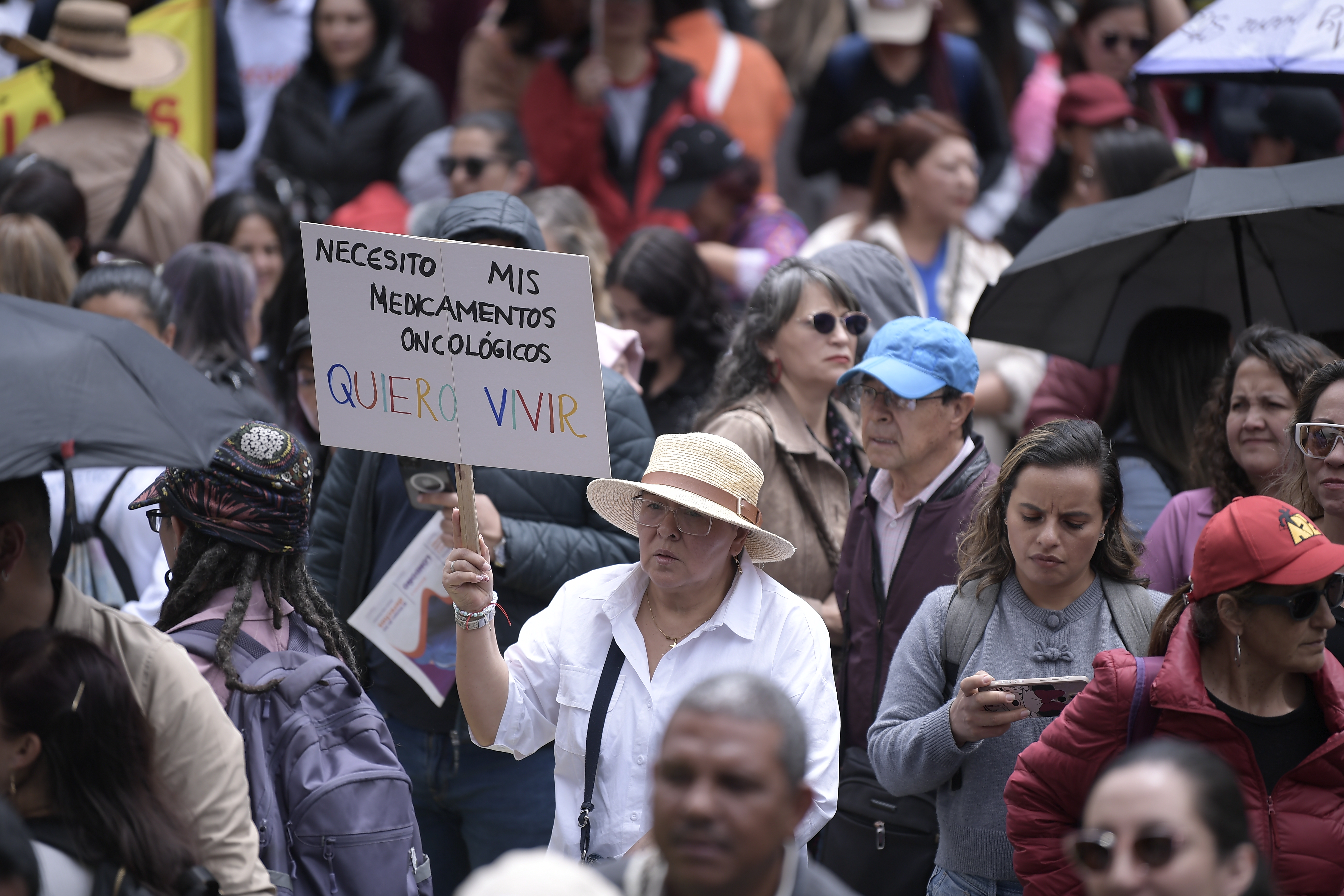 Docentes afiliados a FOMAG podrán acceder a servicios del Instituto Nacional de Cancerología