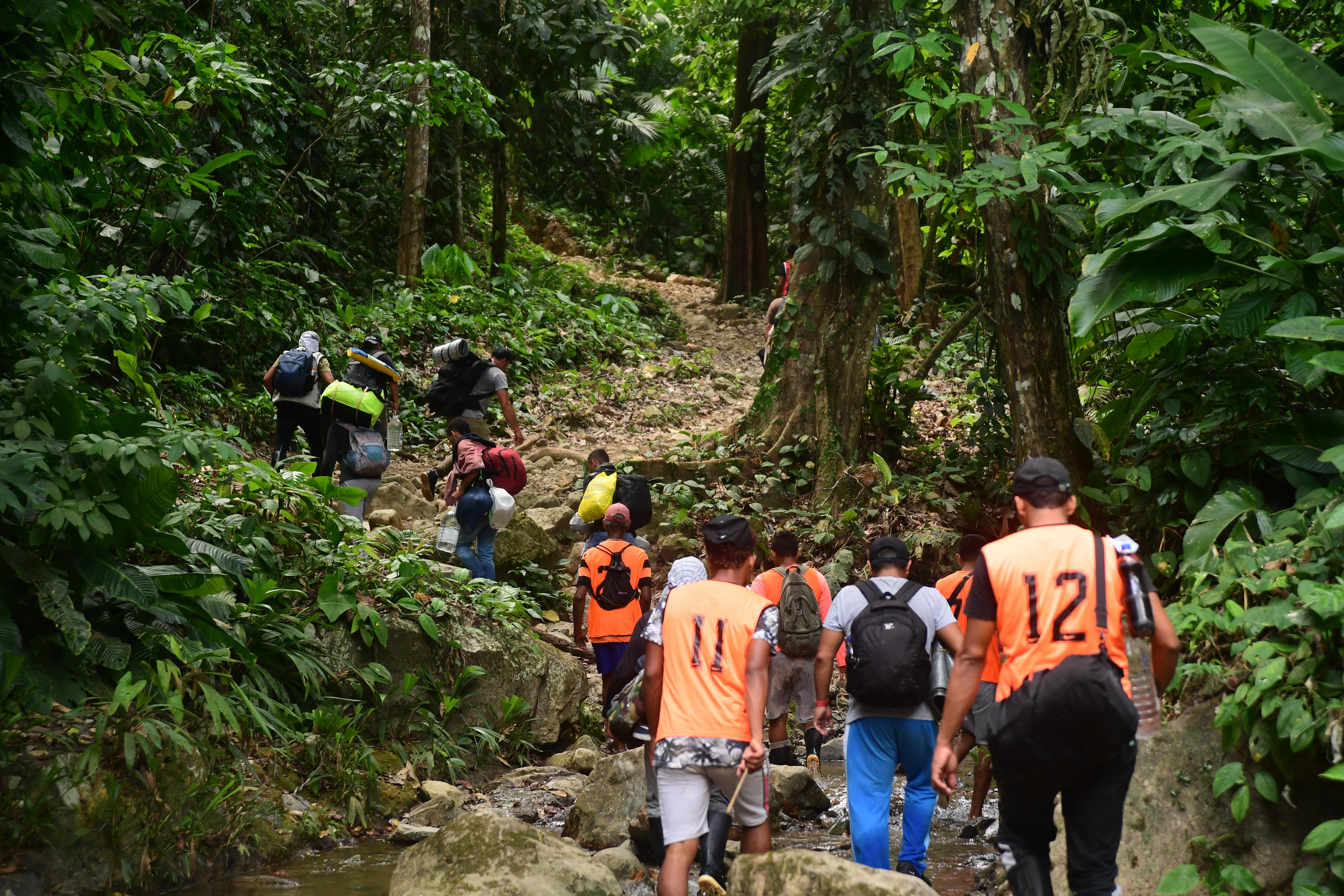 Migrantes en Capurgana que pasan por el Darién en la nueva ruta migratoria