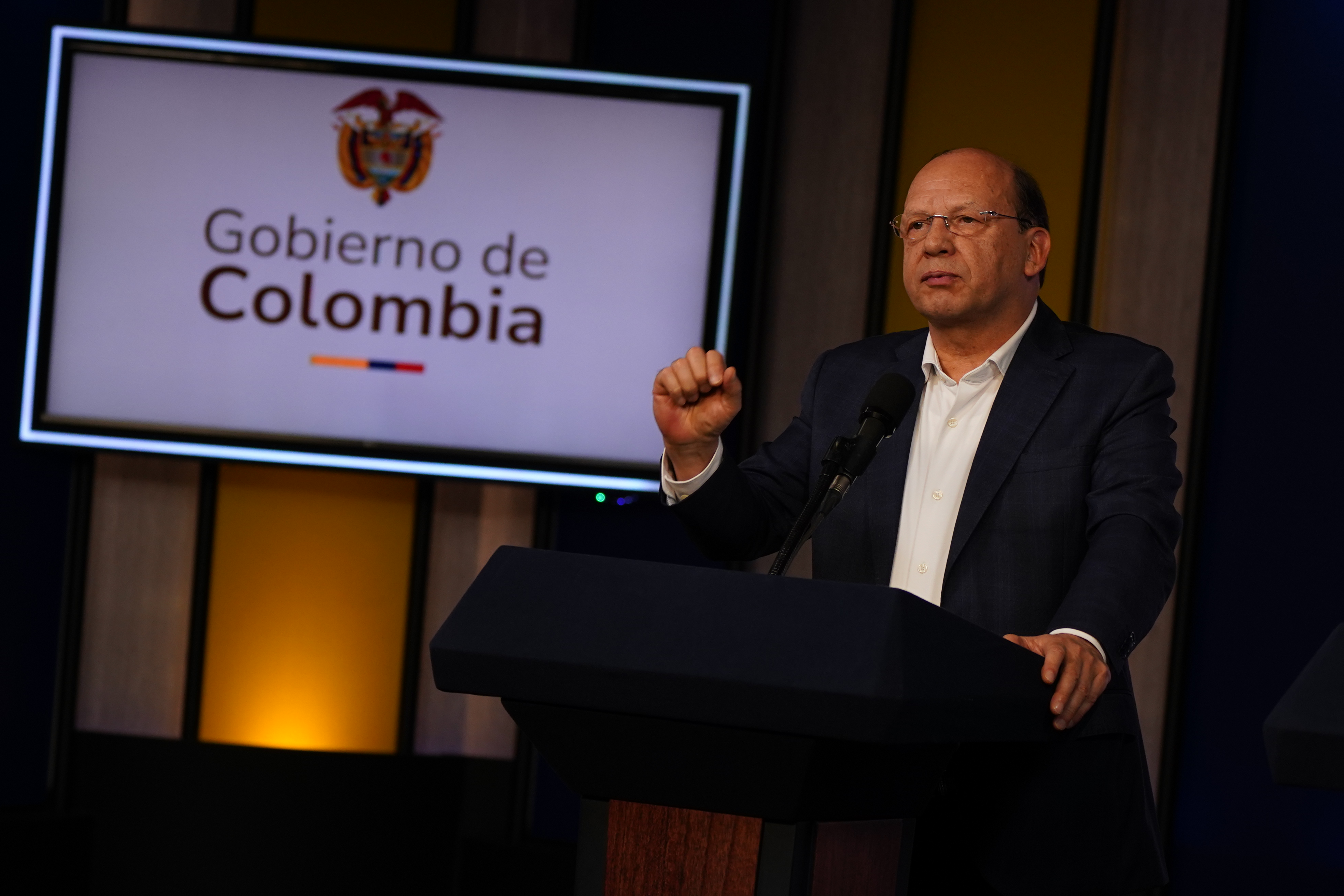 Ministro de Hacienda, durante la rueda de prensa del 30 de diciembre sobre el aumento del salario mínimo para el 2026.