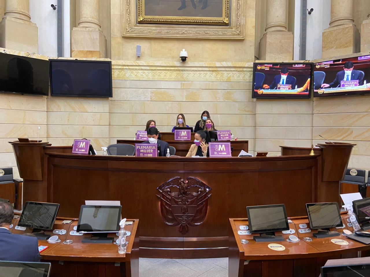 Día M en el Congreso, el Senado y la Cámara les dan el protagonismo a las mujeres