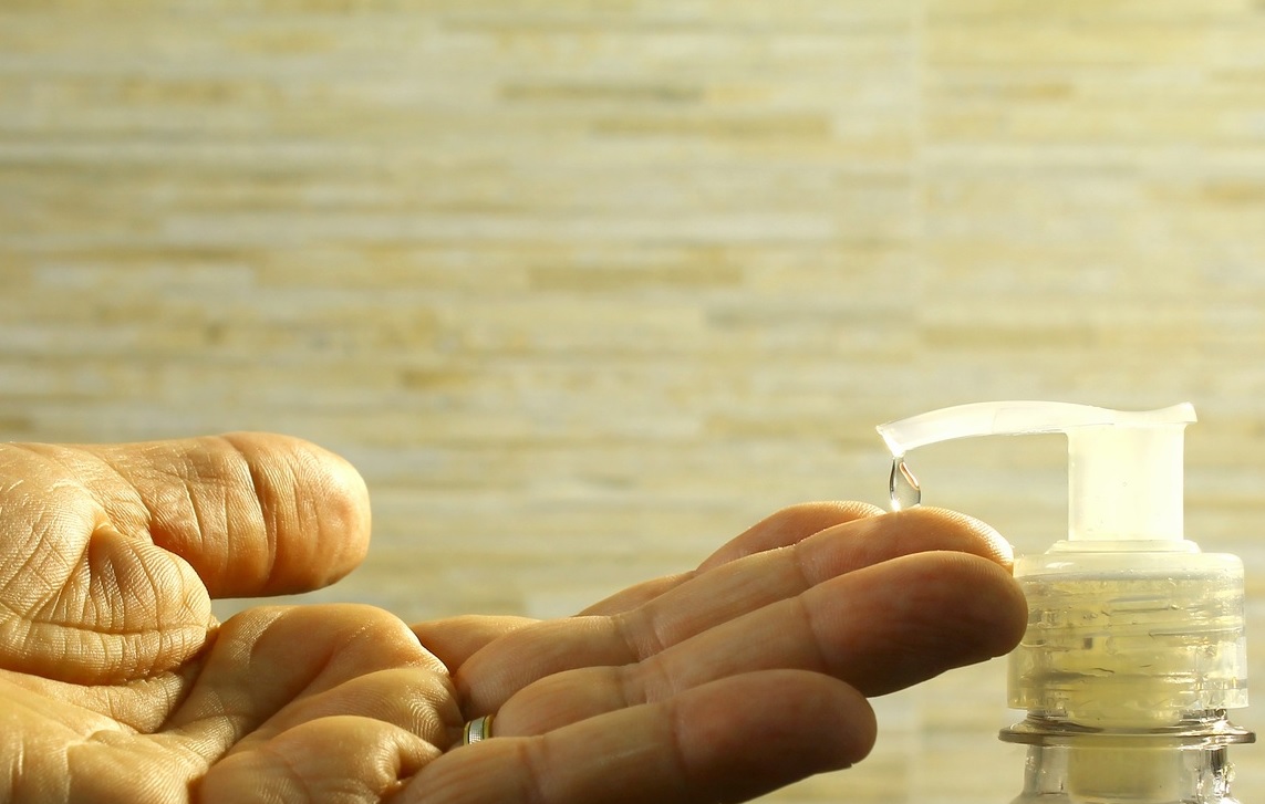 Cuidado con este lubricante íntimo que lo están vendiendo falsificado, dice Invima