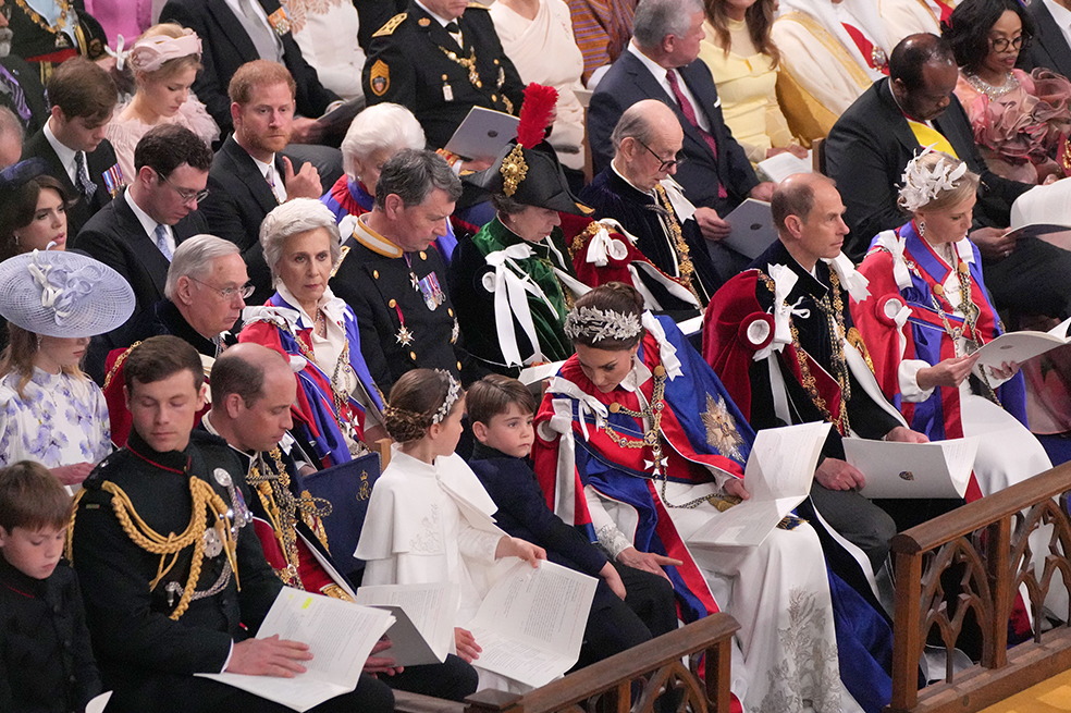 A Harry se le asignó un lugar en la tercera fila, muy lejos de su hermano el príncipe de Gales