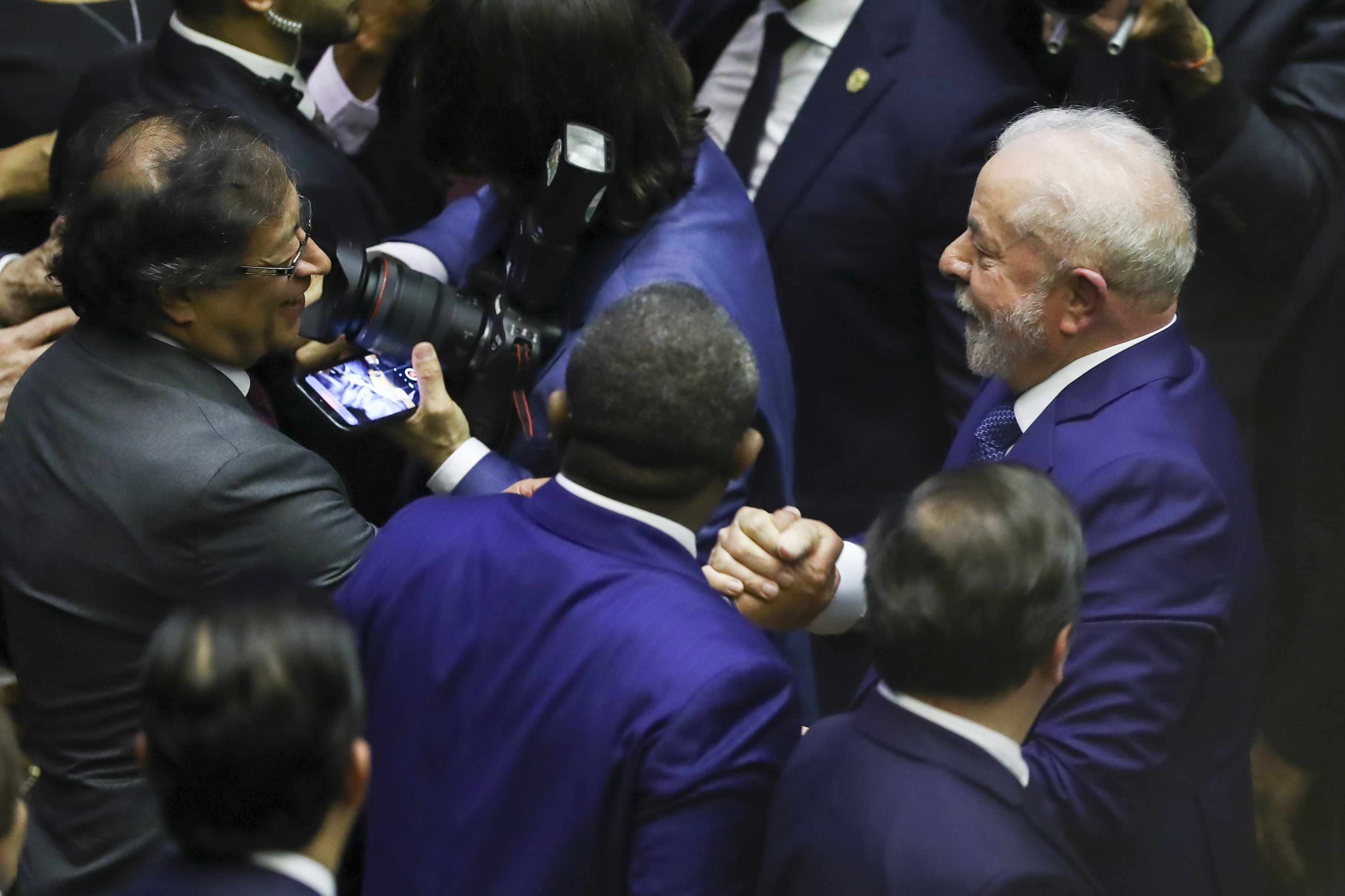 ¿Dónde estaba Bolsonaro? Cambios y quiebres del protocolo en la posesión de Lula