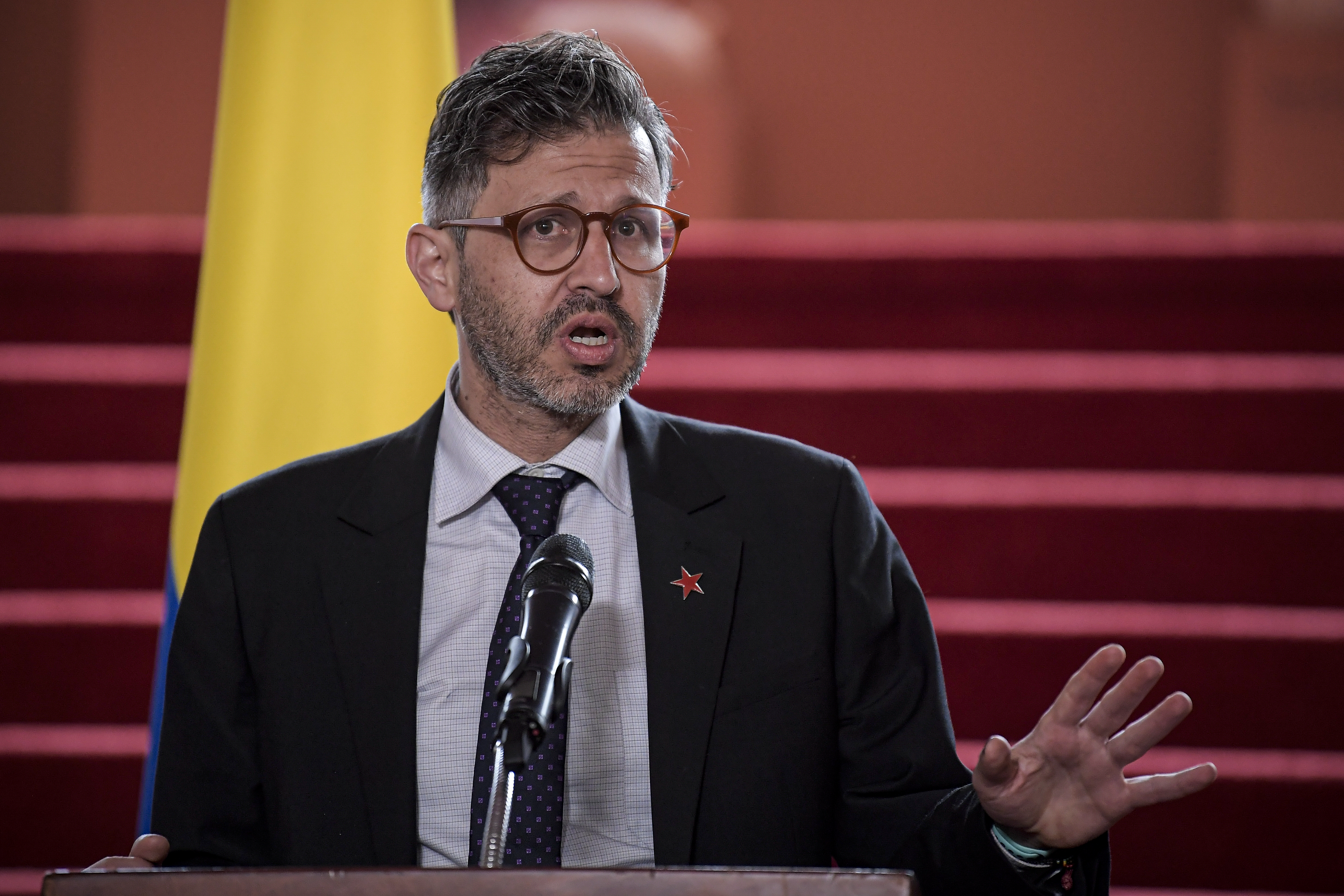 Viceministro de Asuntos Multilaterales, en rueda de prensa sobre la relación actual con Estados Unidos, luego de la incursión de este a Venezuela.