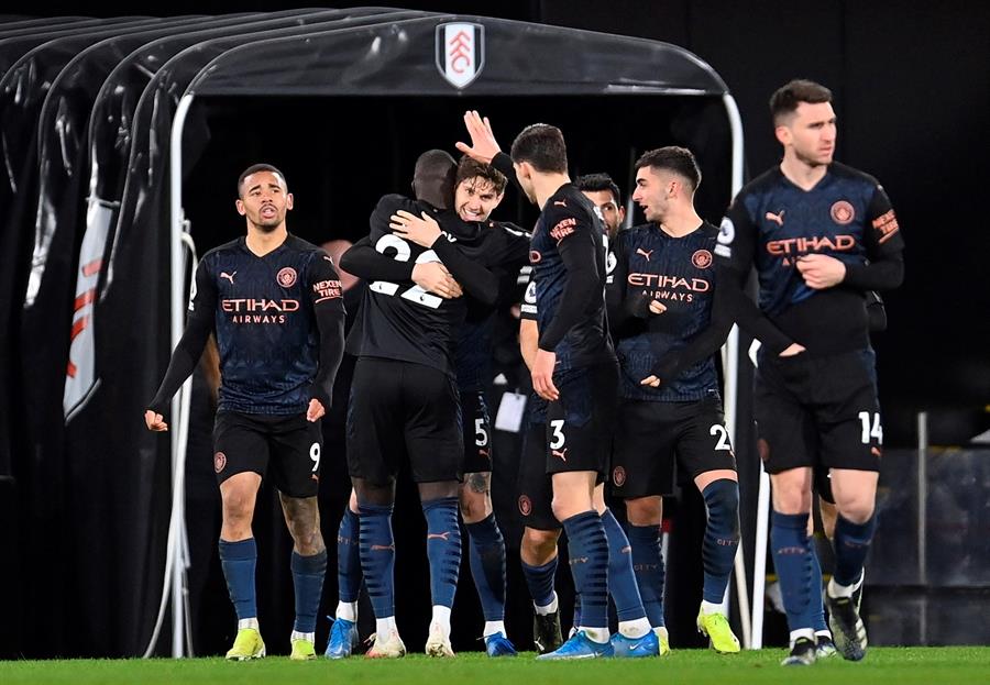 Manchester City cada día más cerca del campeonato en la Premier League