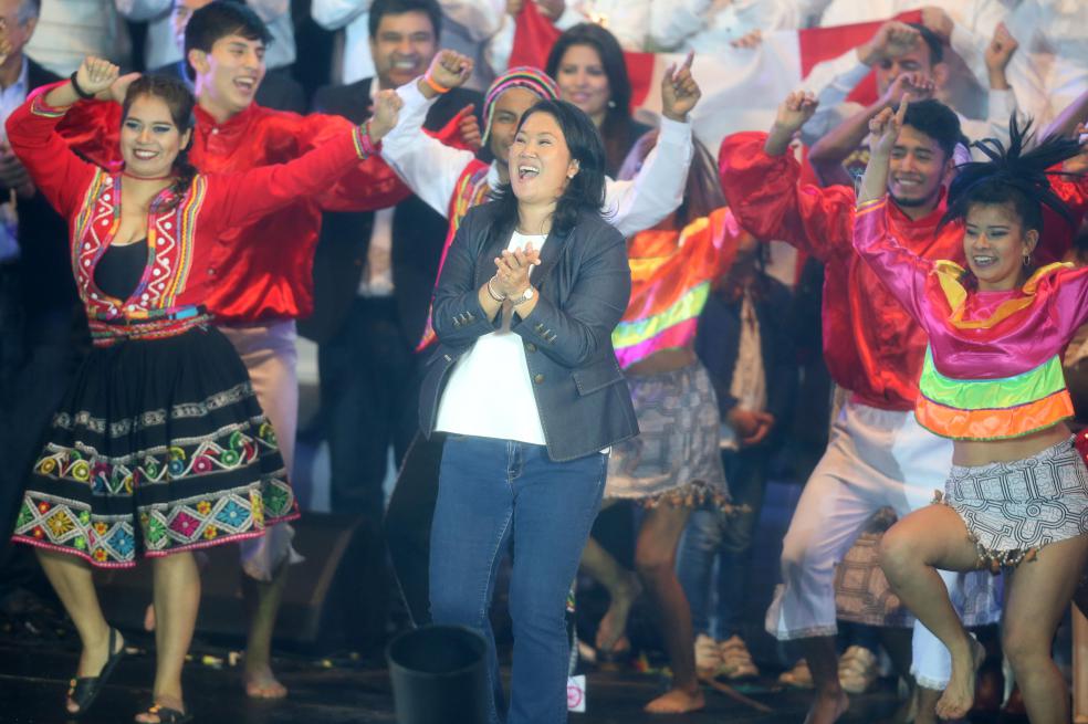 Keiko Fujimori recorrió los lugares más recónditos del país y así ganó una base electoral importante. / EFE