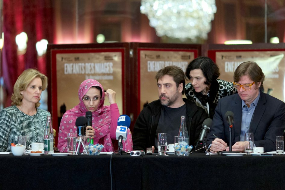 Javier Bardem presenta en París documental sobre problemática de Sáhara Occidental