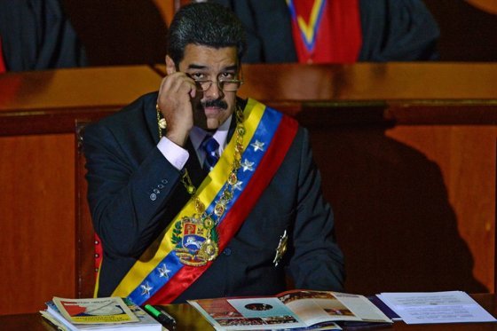 Justicia venezolana bloquea juicio parlamentario contra Maduro