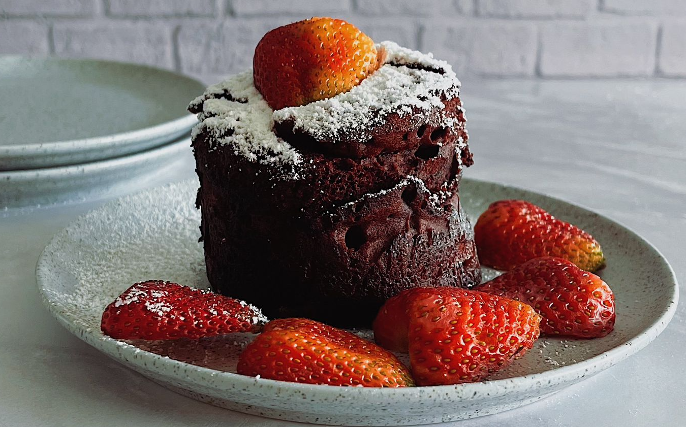 Cómo hacer un “mug cake red velvet” en casa paso a paso