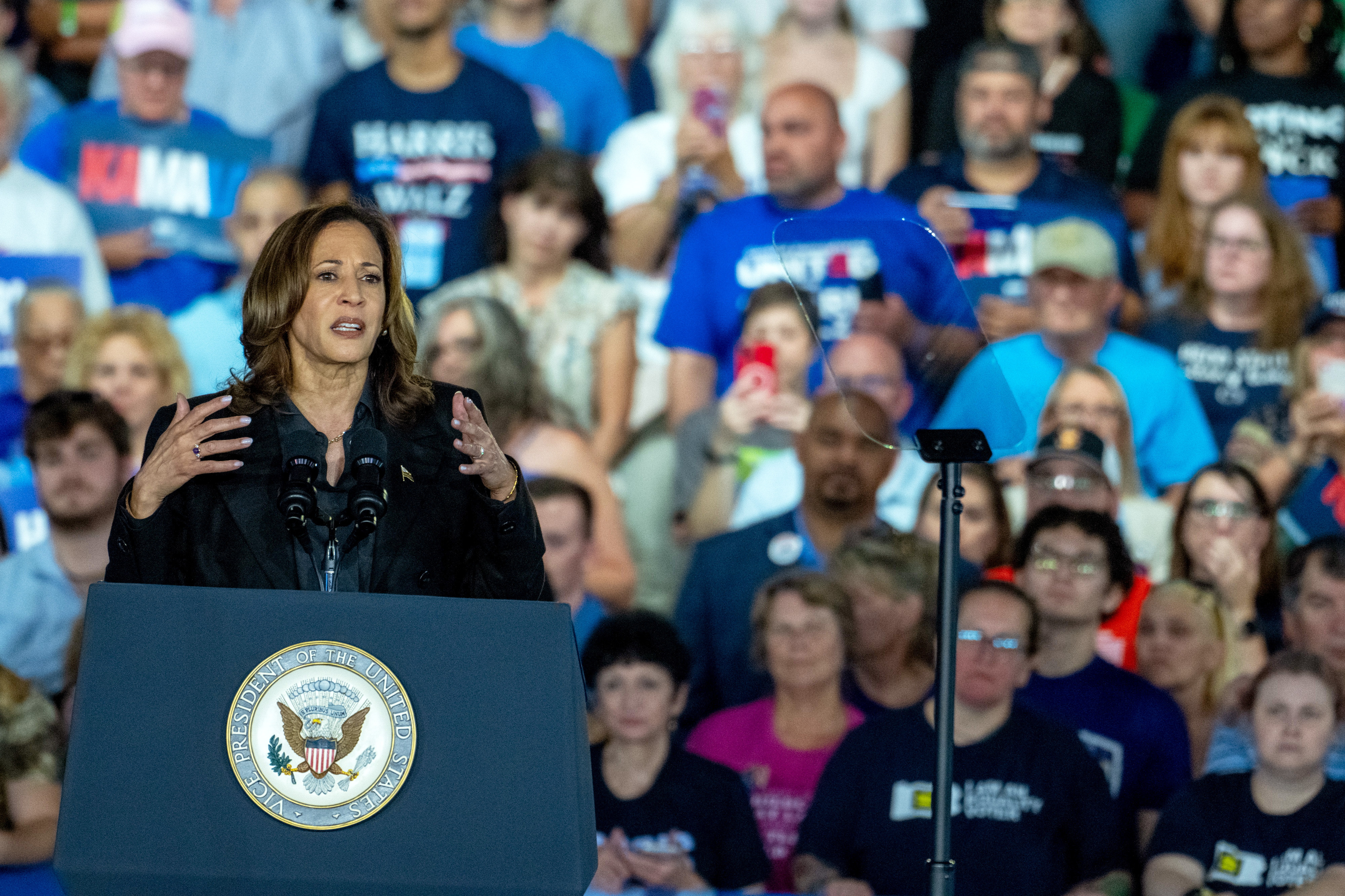 Ni Taylor Swift ni el debate ayudan mucho a Kamala en encuestas contra Trump