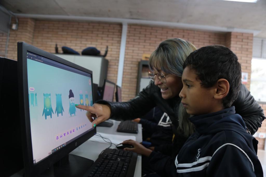 Colegios de municipios pequeños podrán recibir tecnología gratis del MinTIC