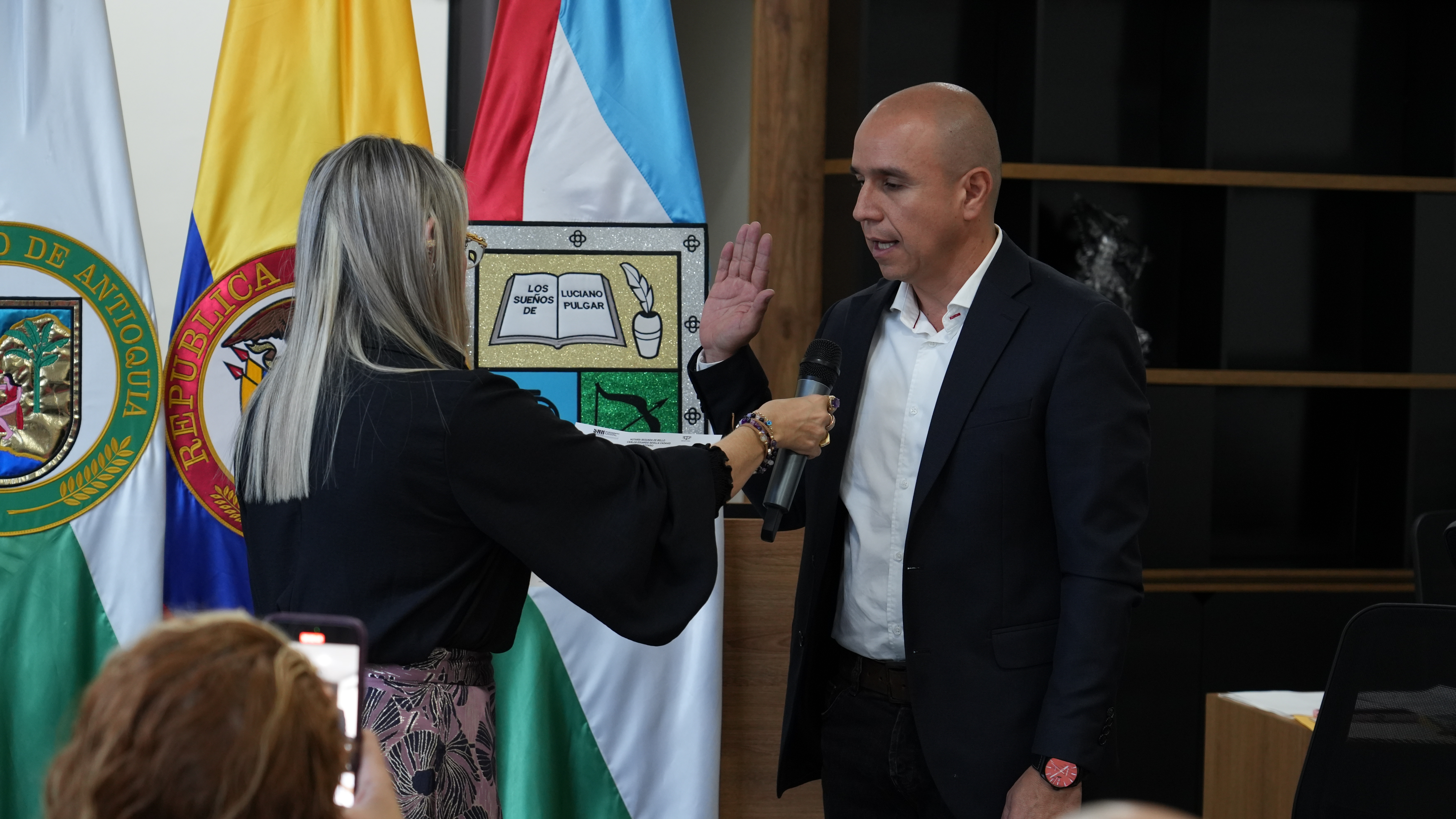 Más de un año pasó desde que su predecesor, Óscar Andrés Pérez, renunció al cargo por supuestas irregularidades en un contrato.