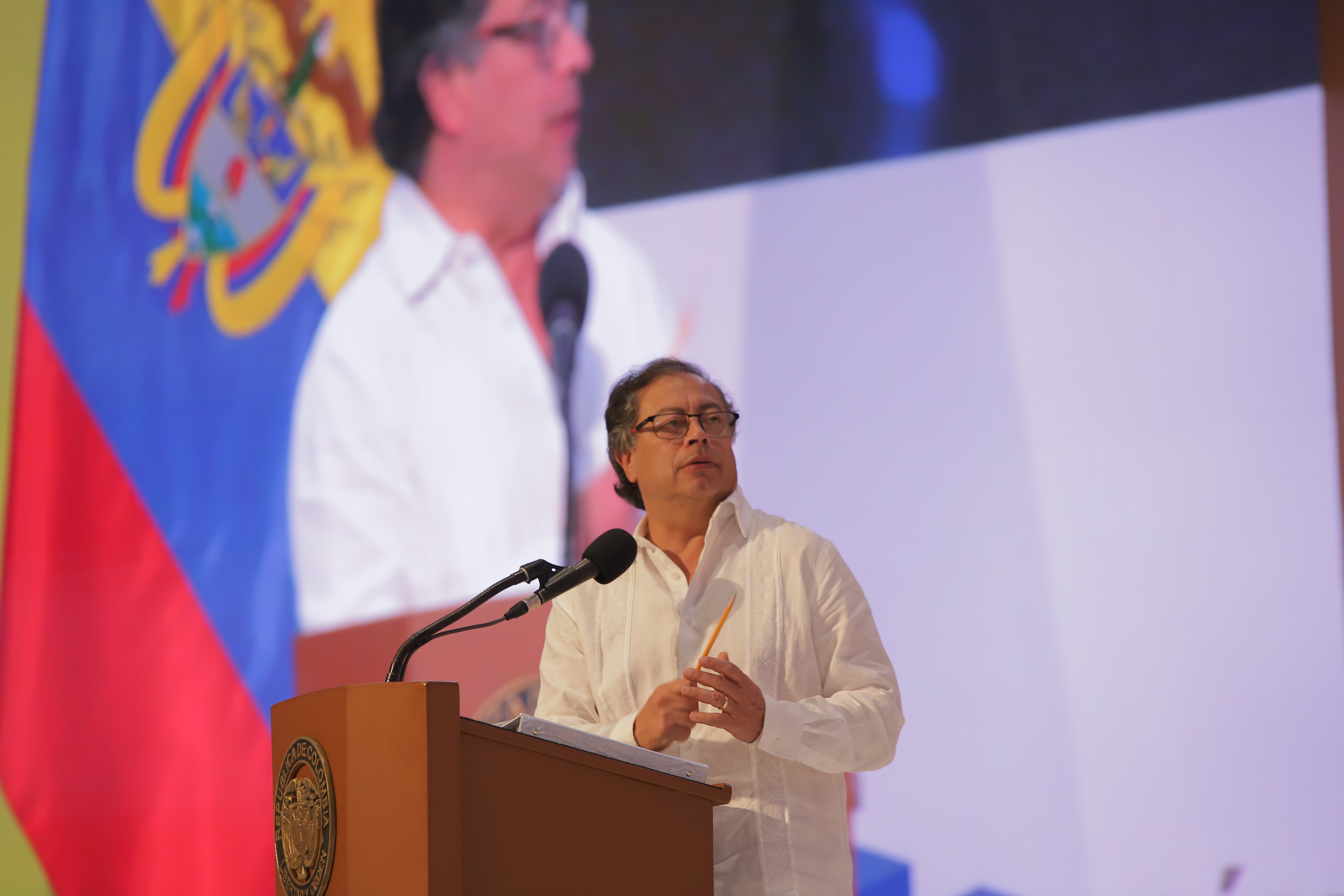 Semana movida para la infraestructura: Petro, el futuro de los peajes, Invir y más