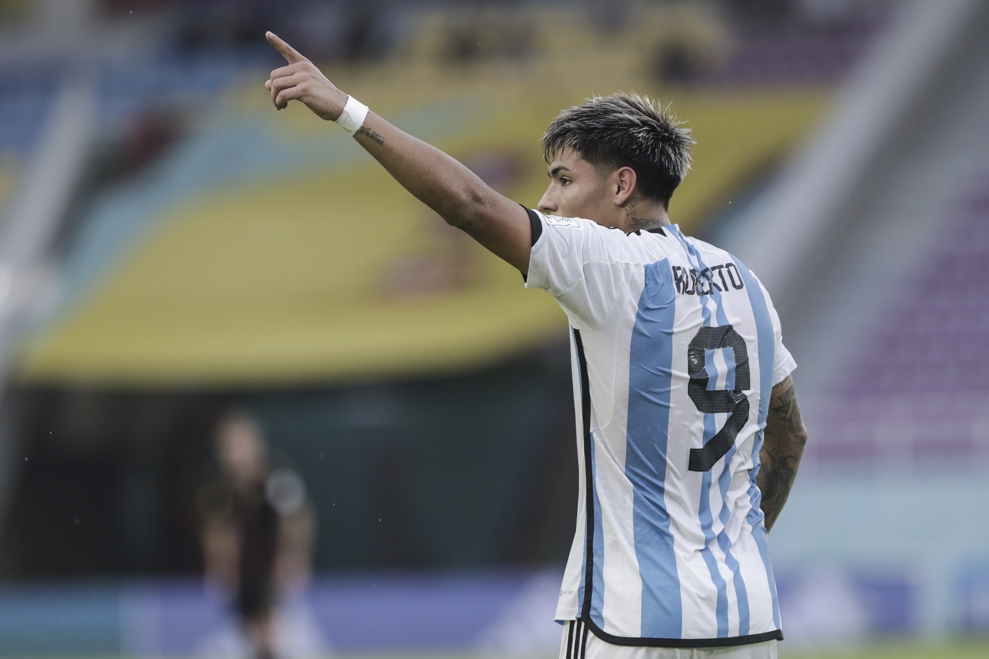 Fútbol en América Latina (Fútbol paradójico)