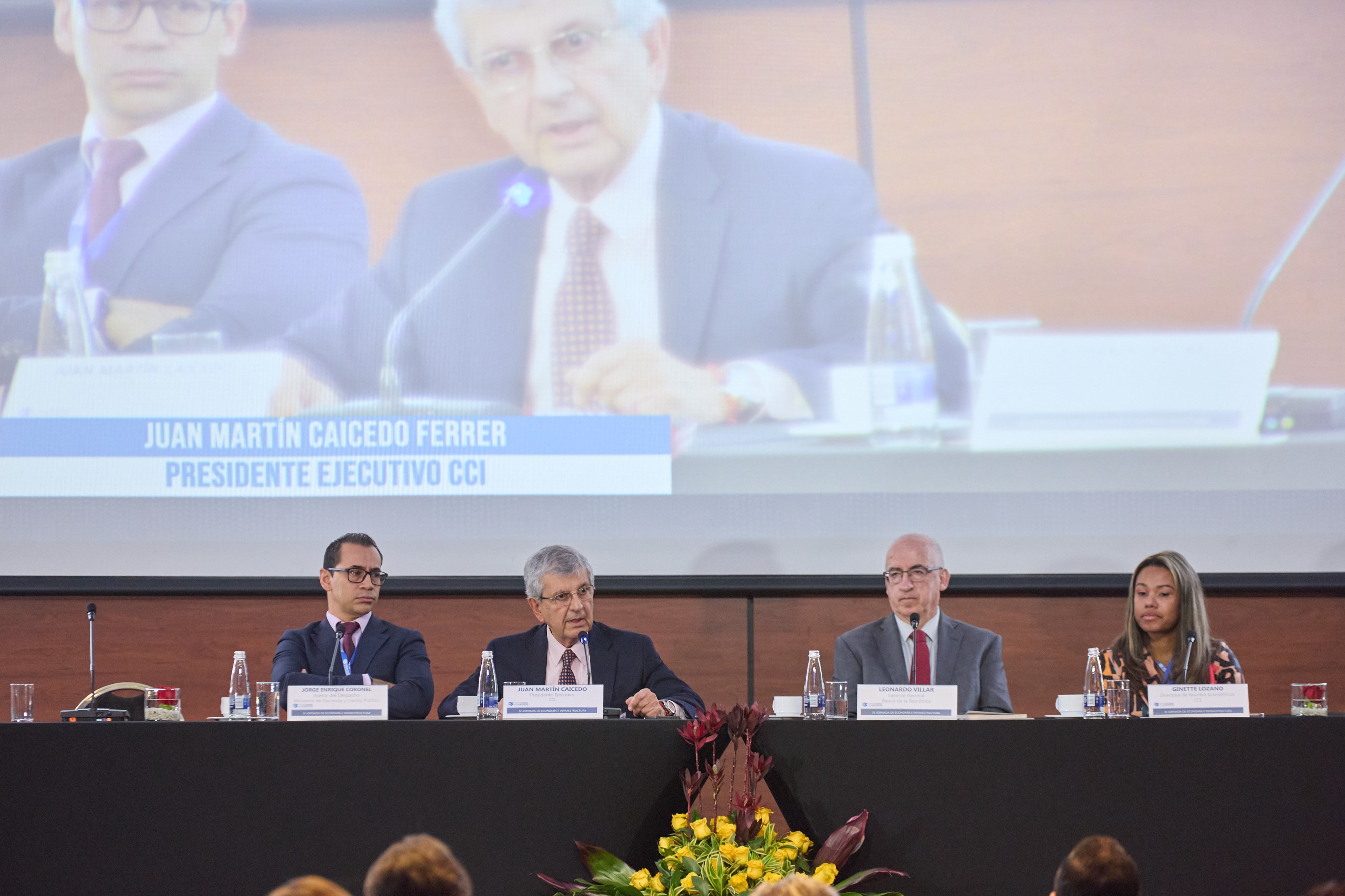 No hubo despilfarro en gasto ni falta de planificación en recaudo: Hacienda