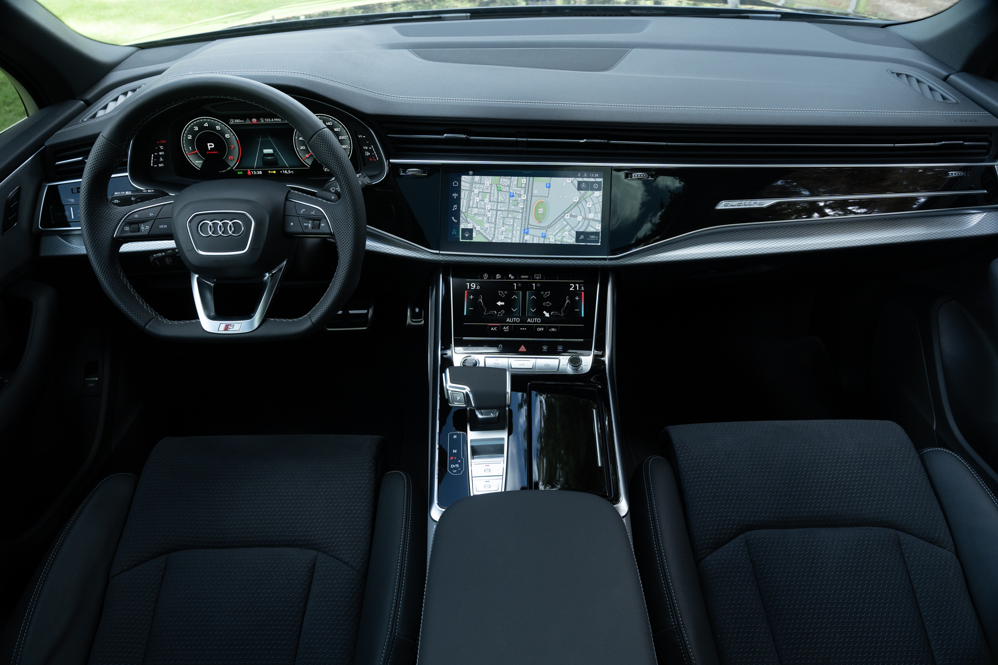 Interior Q7 y Q8.