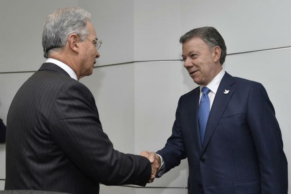 Kerry elogió compromiso de Uribe con la paz y su disposición al diálogo tras el plebiscito